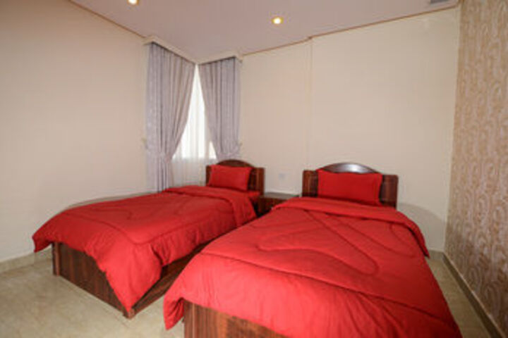 Room 11 of 38