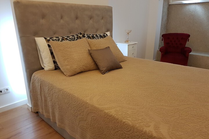 Room 5 of 31