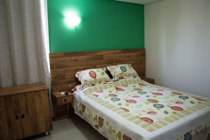 Room 3 of 28
