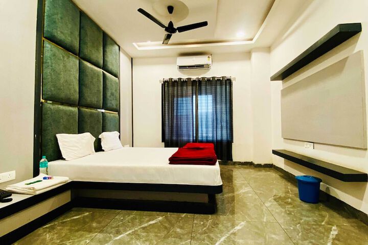 Room 35 of 50