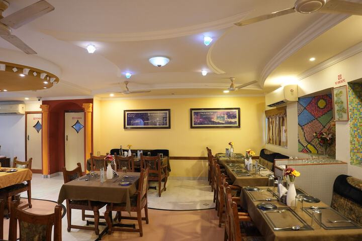 Dining 110 of 132
