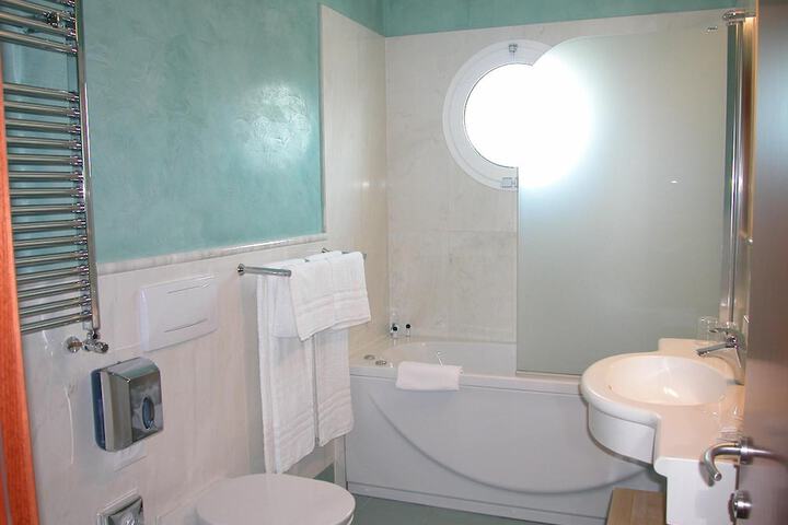 Clean Restrooms