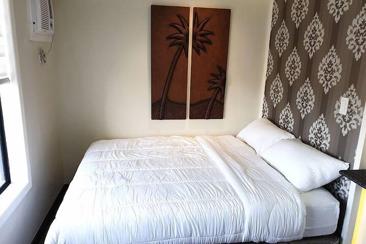 Room 2 of 16