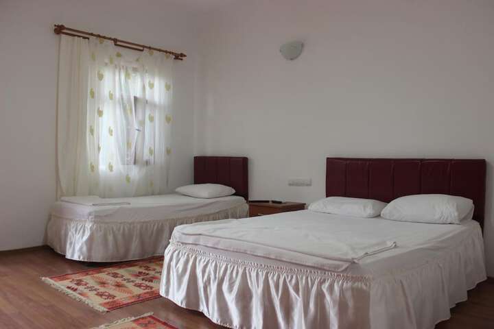 Room 12 of 63