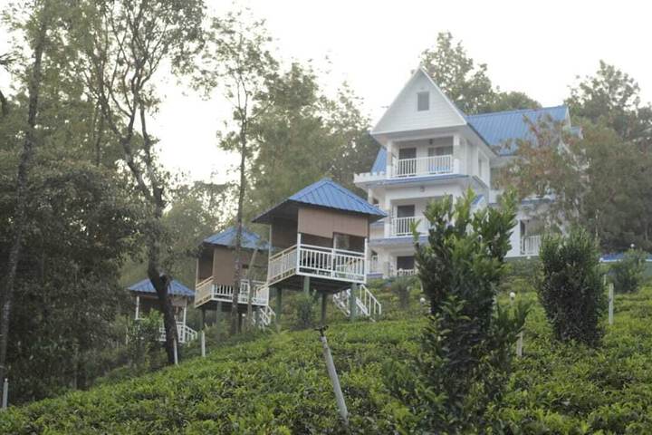 Hotel Exterior 48 of 48