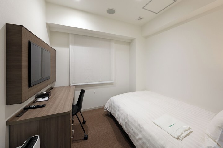 Room 6 of 46