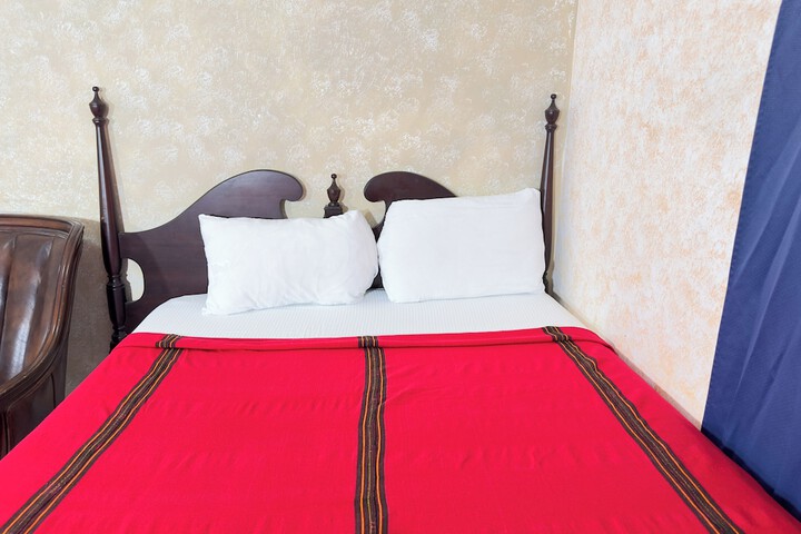 Room 33 of 75
