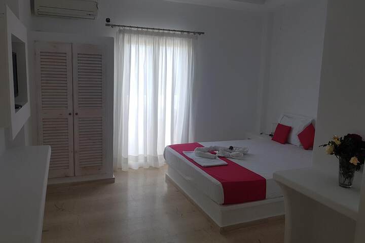 Room 17 of 47
