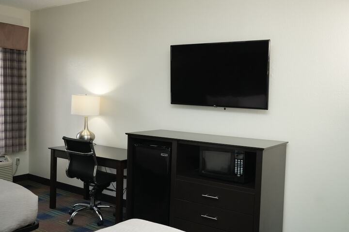 Room 19 of 49
