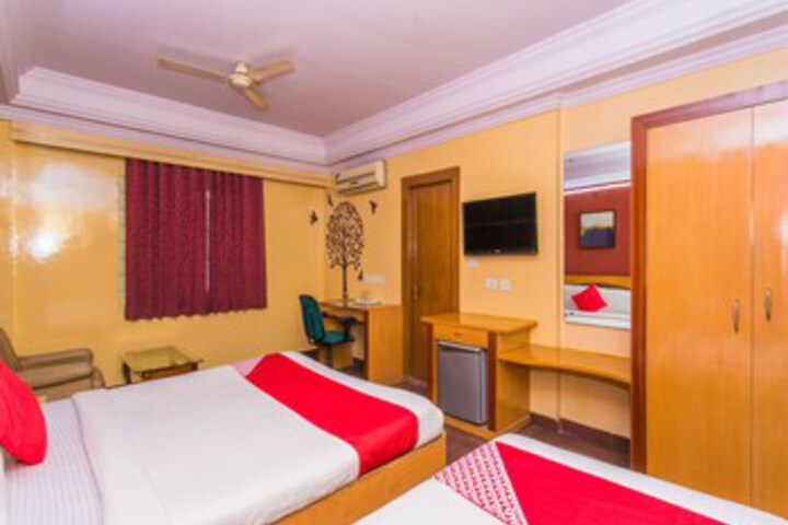 Room 15 of 32