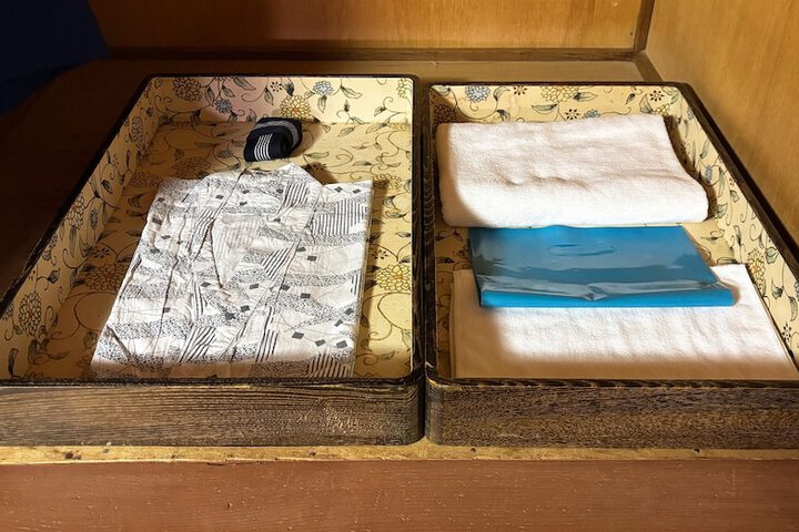 Room amenity