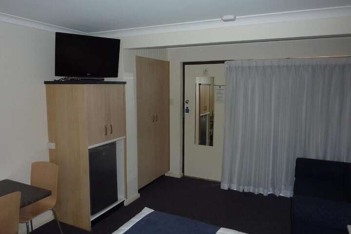 Room 14 of 35