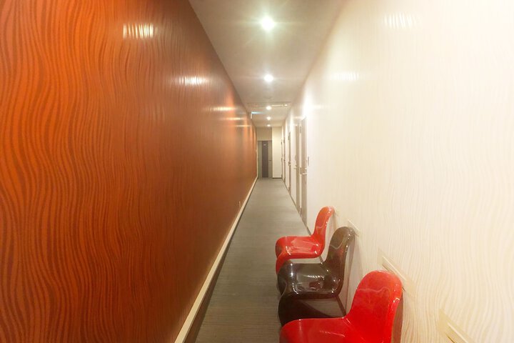 Ballroom/Hall 10 of 14