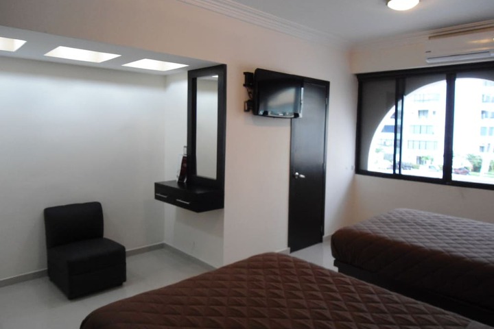 Room 19 of 40