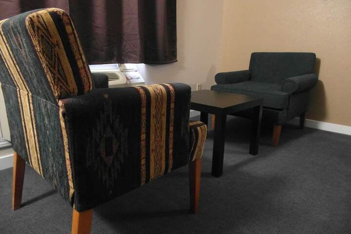 Room 17 of 27