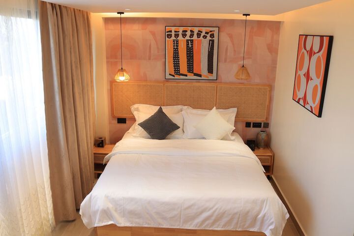 Room 4 of 20