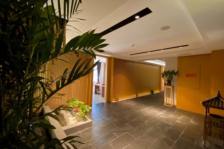 Hotel Interior 16 of 38