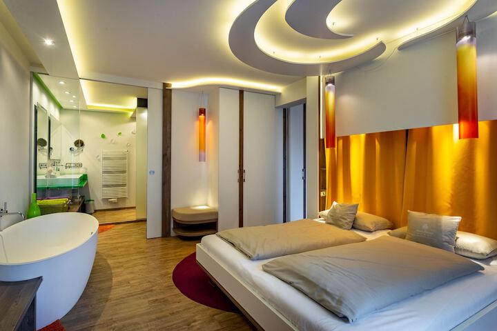 Room 21 of 59