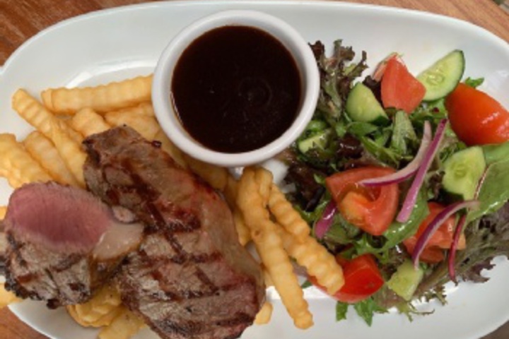 Dining 70 of 192