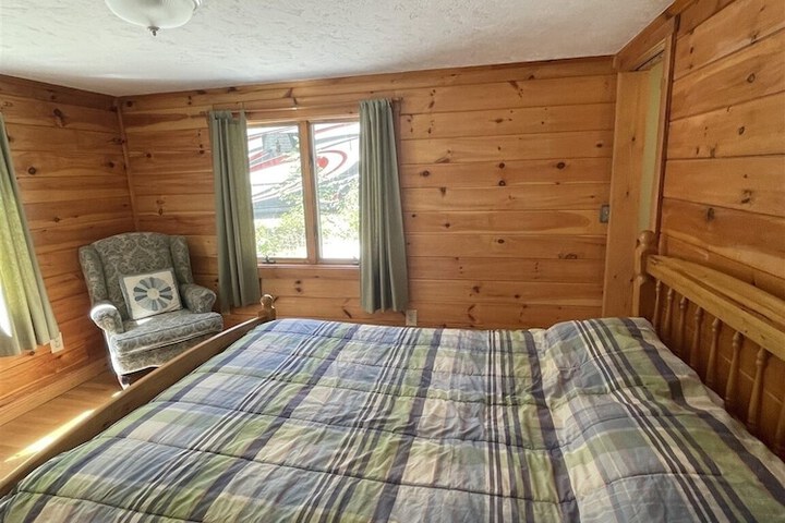 Room 3 of 24