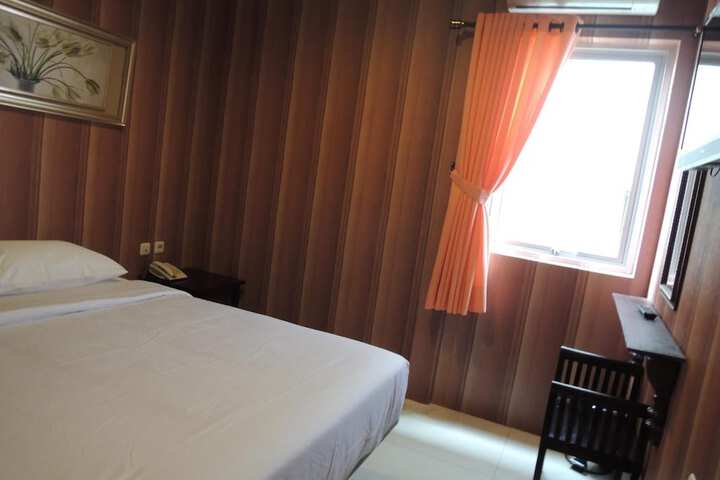 Room 14 of 40