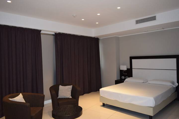 Room 8 of 50