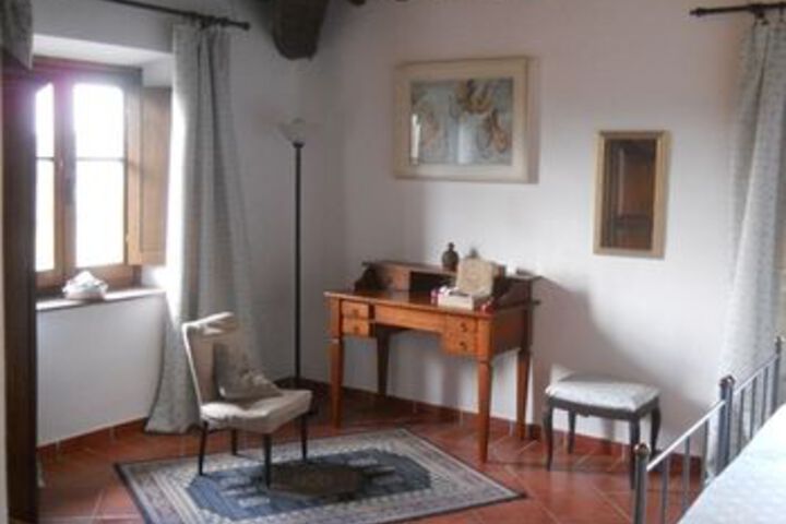 Room 46 of 68