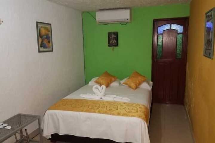 Room 10 of 31