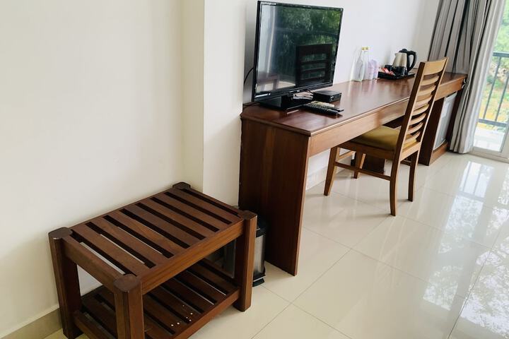 Room 7 of 24