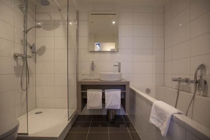 Room 20 of 40