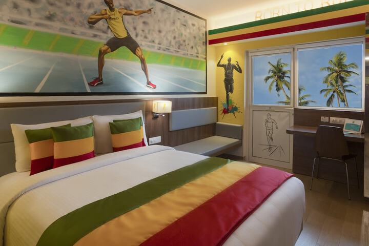 Room 4 of 72