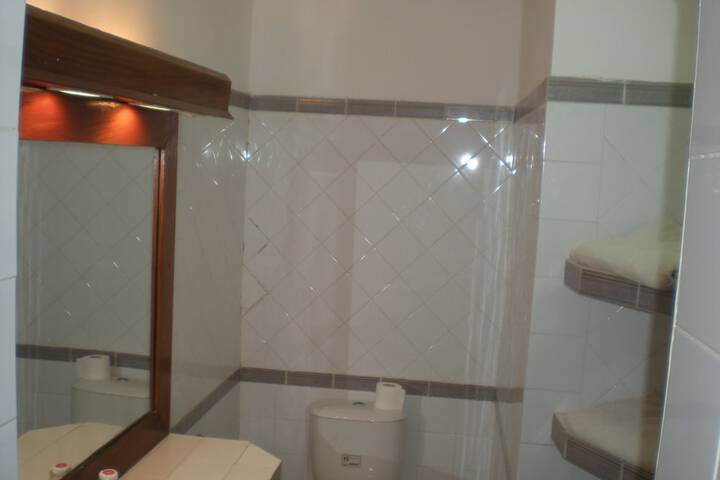 Room 21 of 76