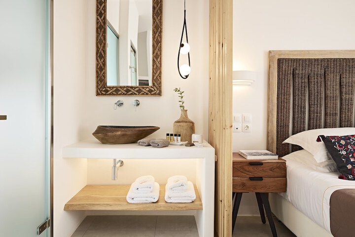 Hotel Interior 105 of 121