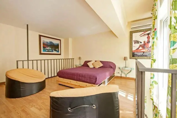 Room 3 of 16