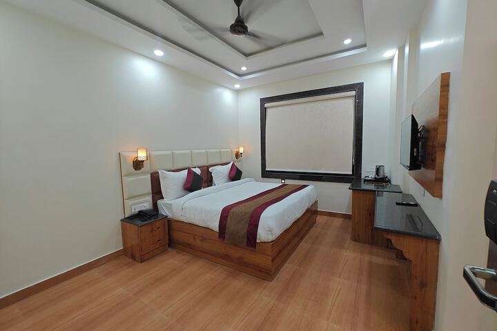 Room 25 of 70