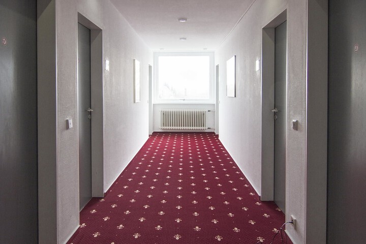 Ballroom/Hall 31 of 33