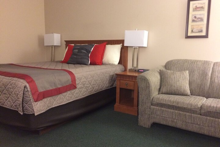Room 10 of 37