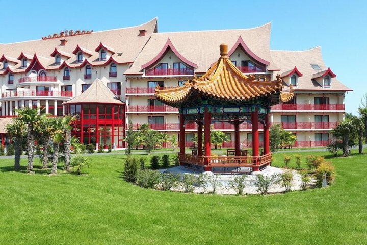 Hotel 47 of 48