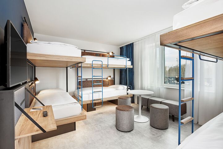 Room 19 of 45