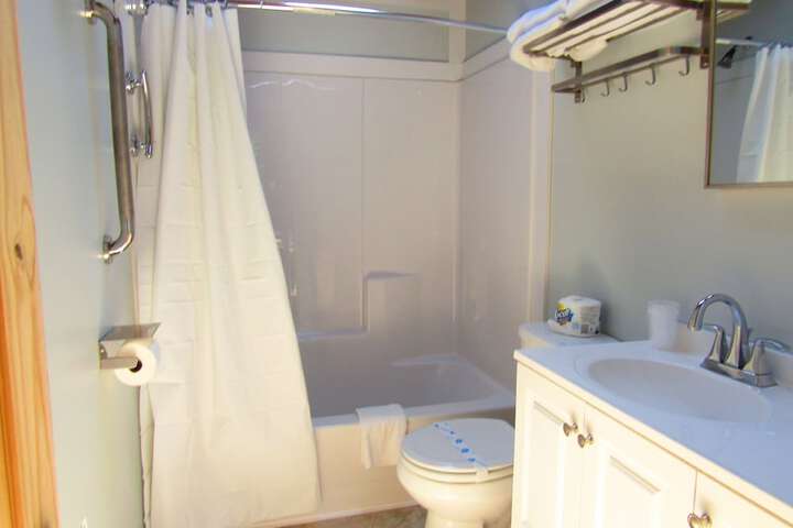 Room 40 of 61