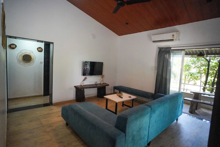 Room 10 of 61