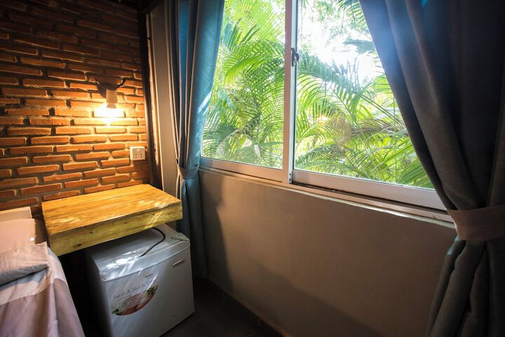 Room 50 of 120