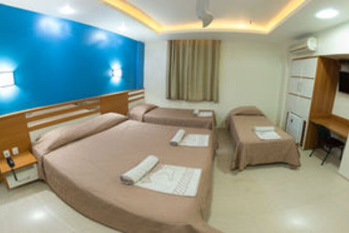 Room 40 of 78