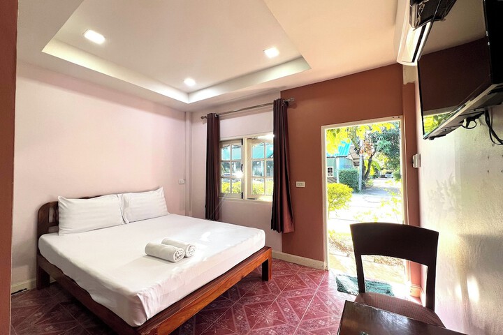 Room 42 of 85