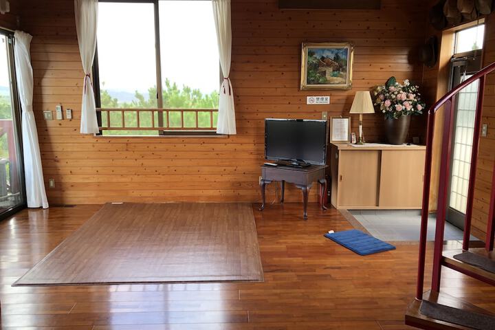 Room 7 of 32