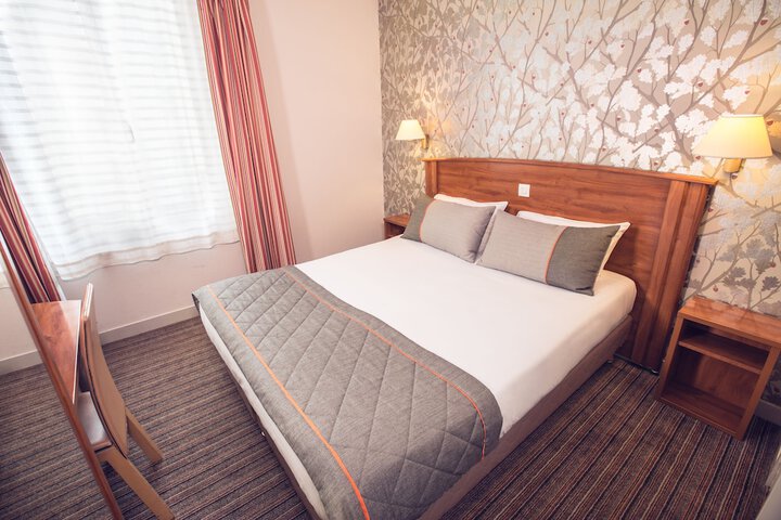 Room 5 of 45