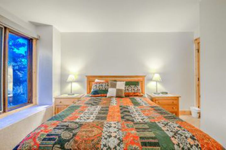 Room 102 of 155