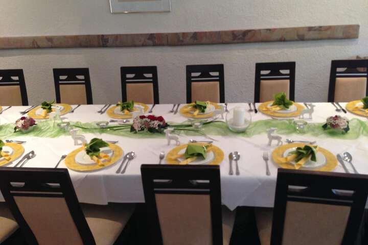 Dining 54 of 66