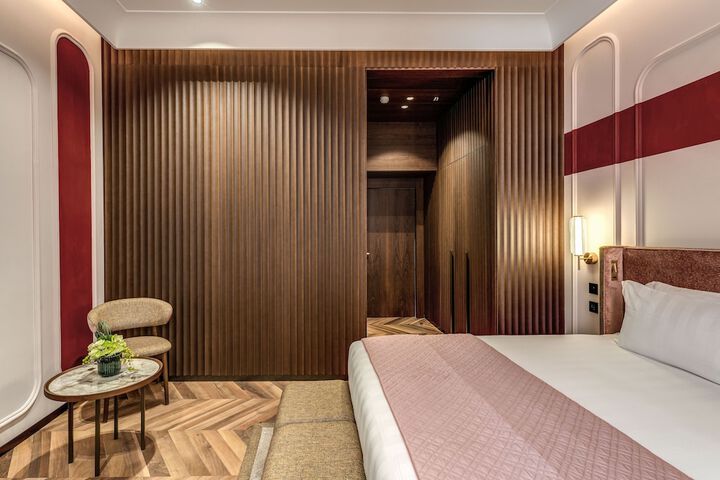 Room 15 of 85