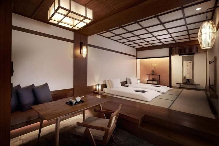 Room 21 of 193